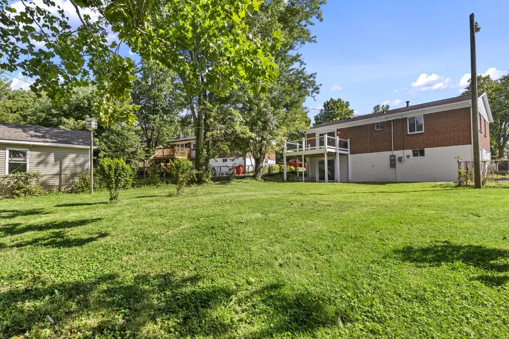 106 Redwood Drive Frankfort KY 40601