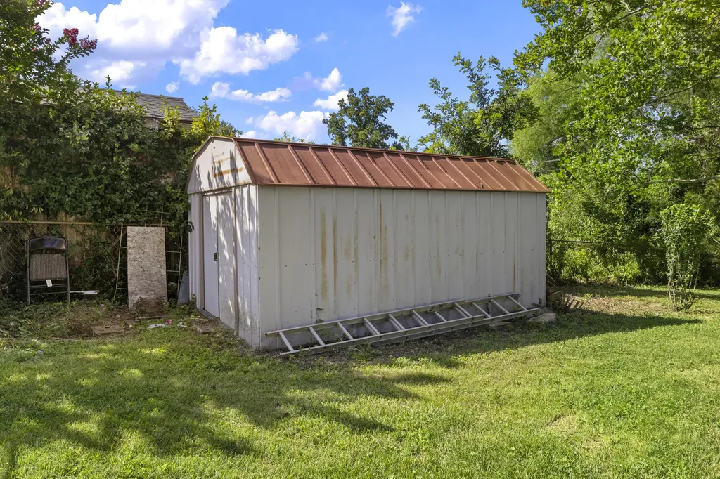 106 Redwood Drive Frankfort KY 40601
