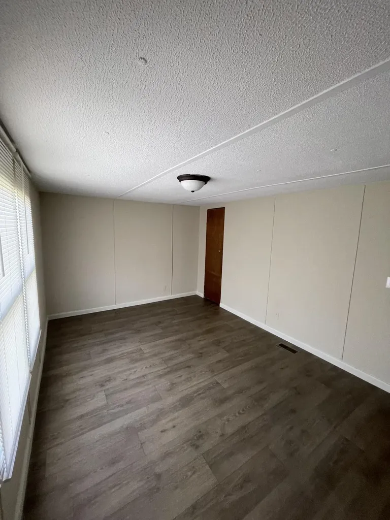 2573 Kentucky 11 Heidrick KY 40949