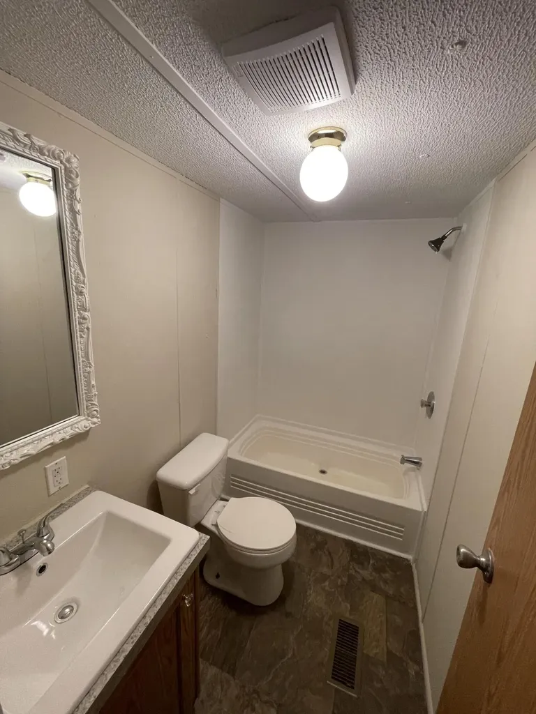 2573 Kentucky 11 Heidrick KY 40949