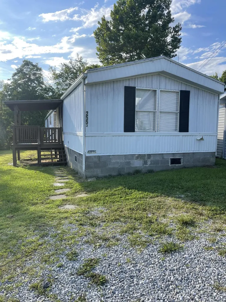 2573 Kentucky 11 Heidrick KY 40949