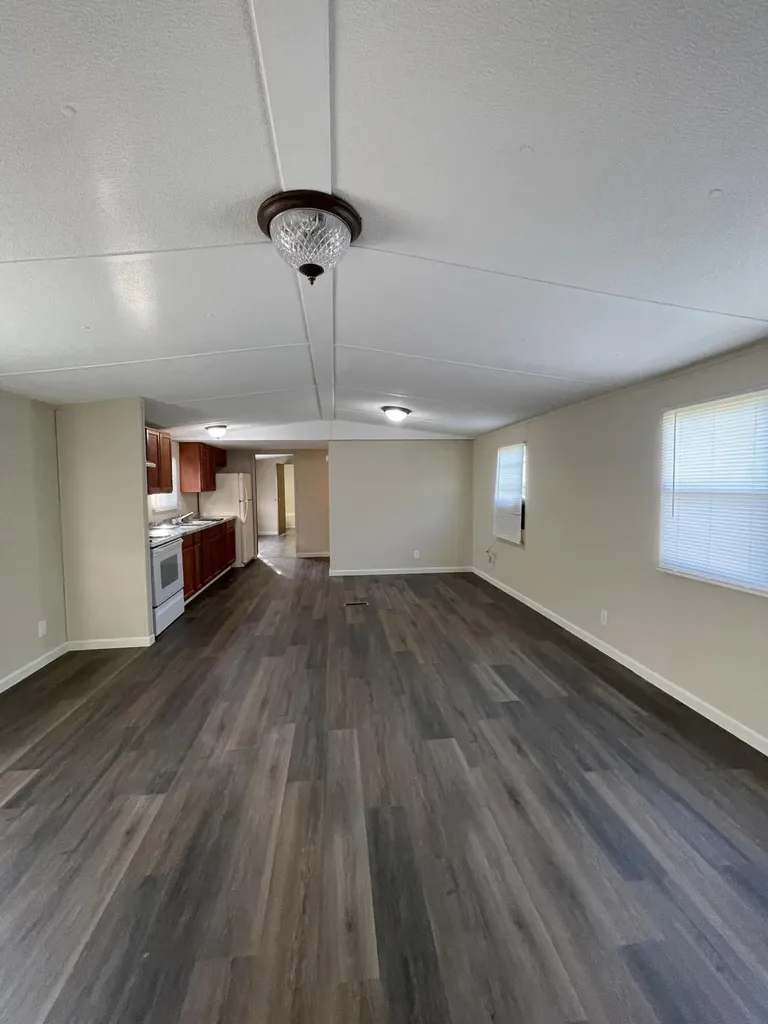 2573 Kentucky 11 Heidrick KY 40949
