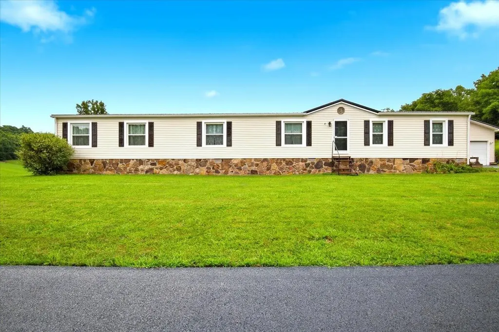 1381 Ingram Road Annville KY 40402