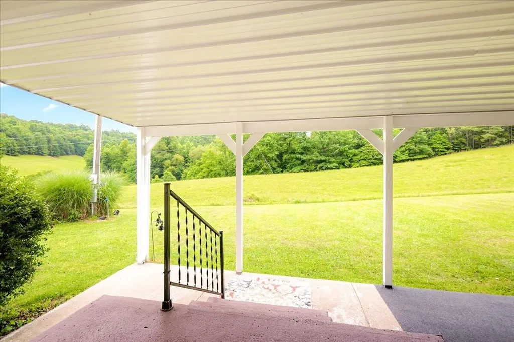 1381 Ingram Road Annville KY 40402