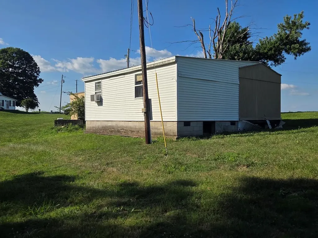 1737 Tea Run Road Ewing KY 41039