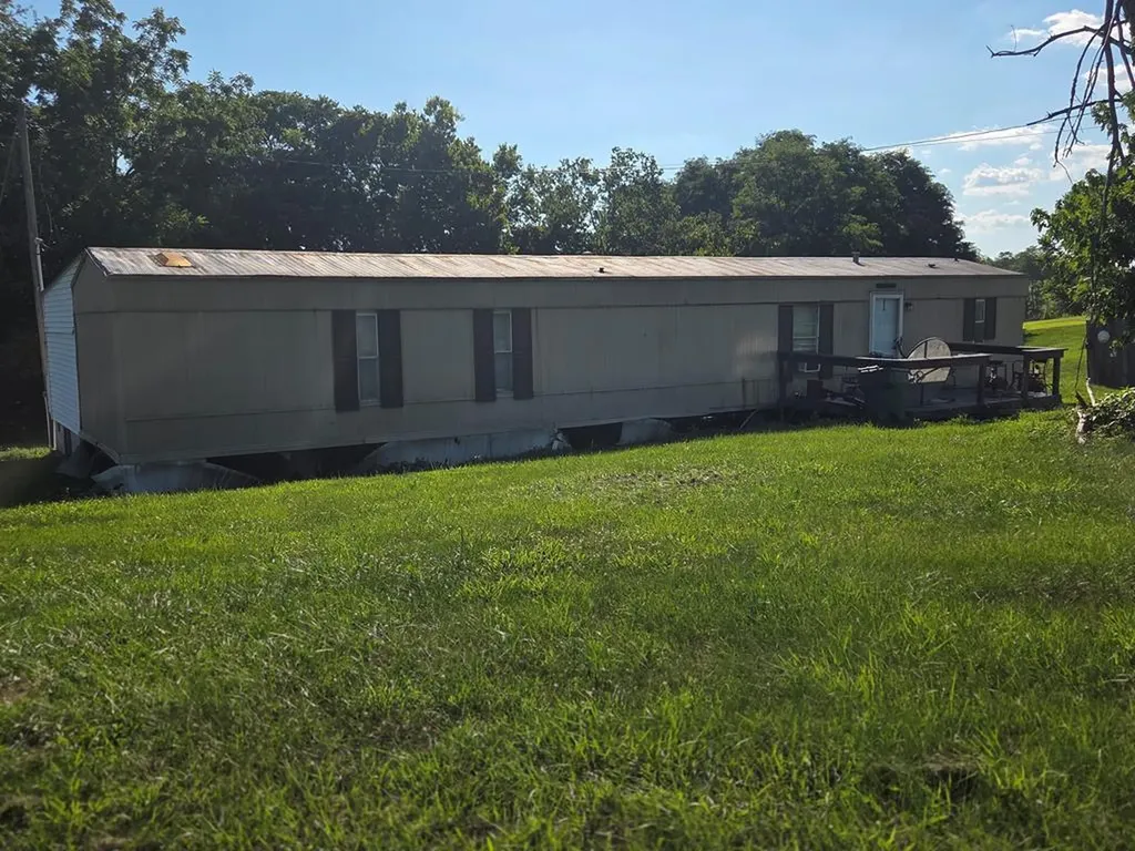 1737 Tea Run Road Ewing KY 41039