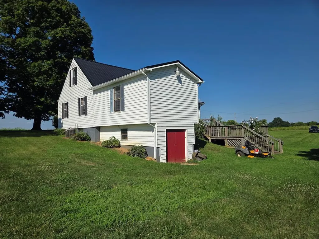 1737 Tea Run Road Ewing KY 41039