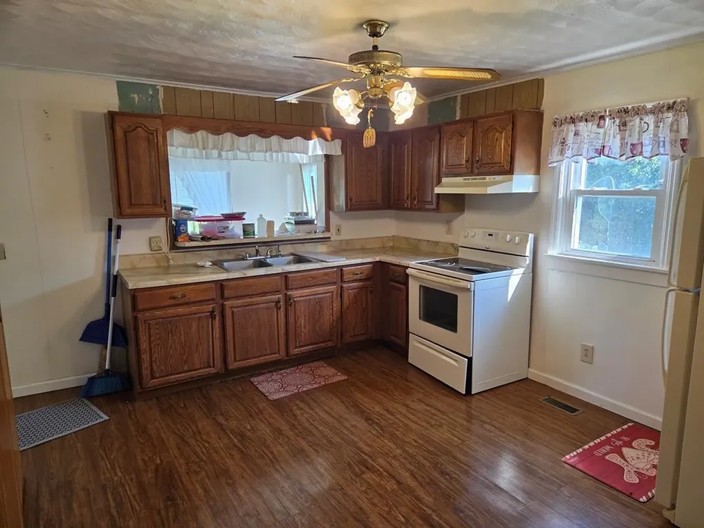 1737 Tea Run Road Ewing KY 41039