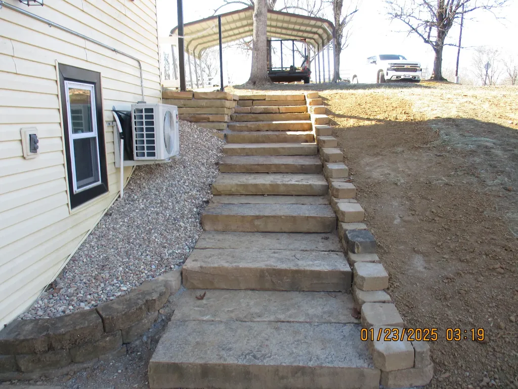 2306 Rockcastle Road Cadiz KY 42211