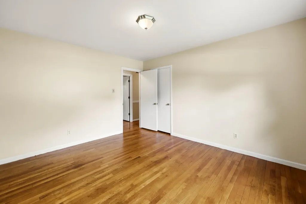 3433 Lansdowne Drive Lexington KY 40517