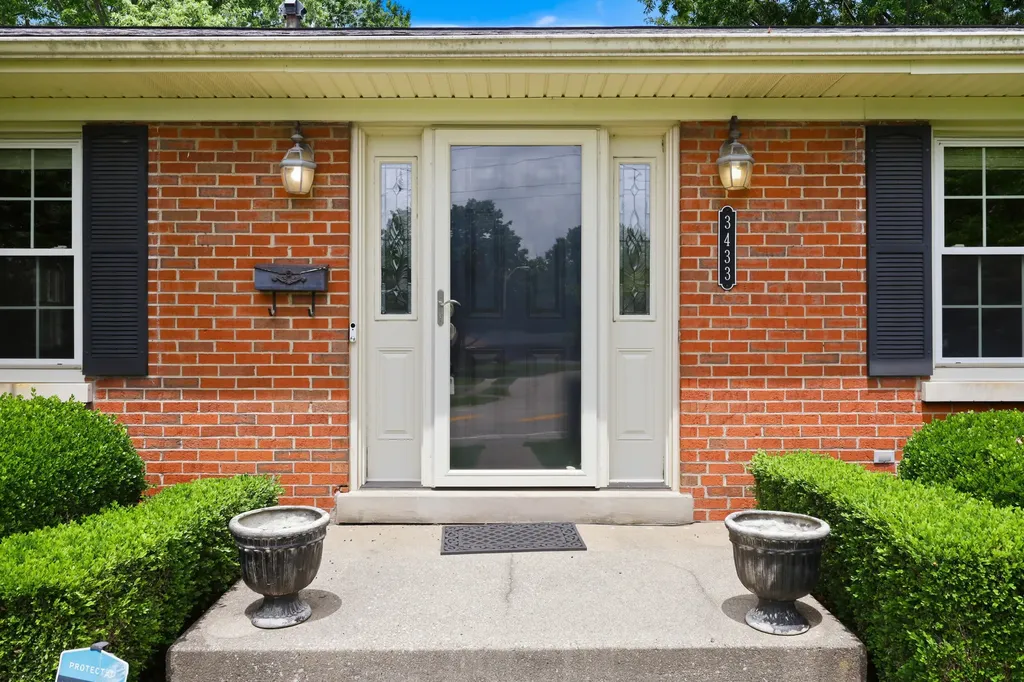 3433 Lansdowne Drive Lexington KY 40517