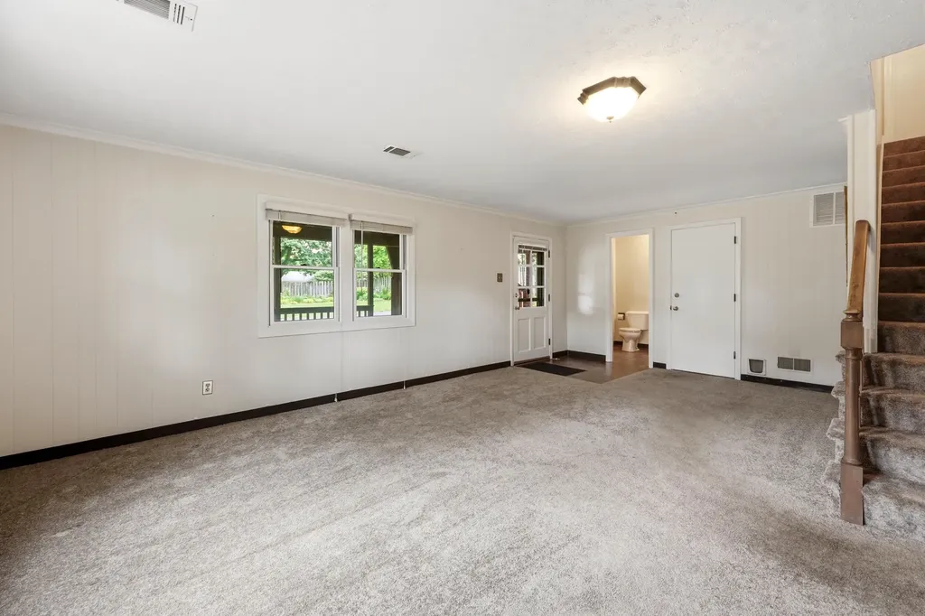 3433 Lansdowne Drive Lexington KY 40517