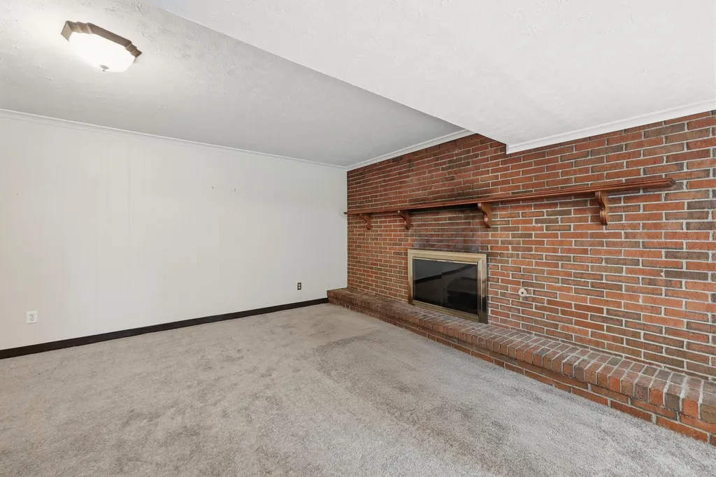3433 Lansdowne Drive Lexington KY 40517