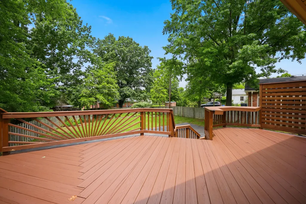 3433 Lansdowne Drive Lexington KY 40517