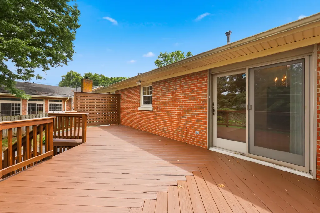 3433 Lansdowne Drive Lexington KY 40517