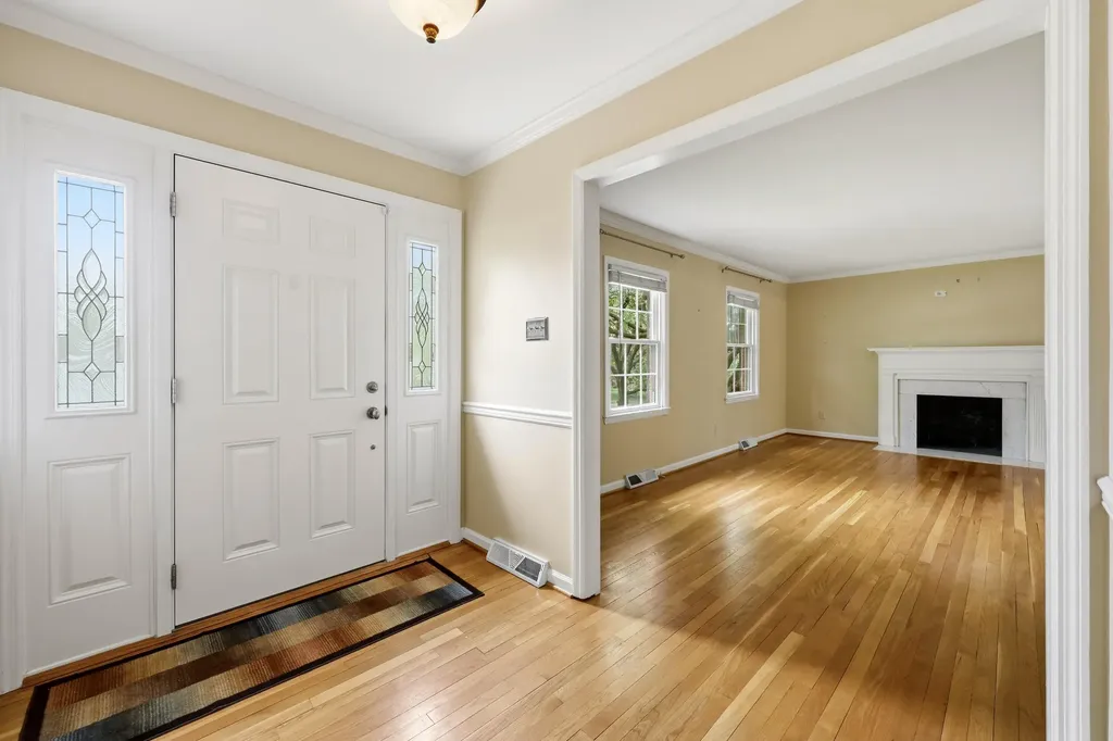 3433 Lansdowne Drive Lexington KY 40517