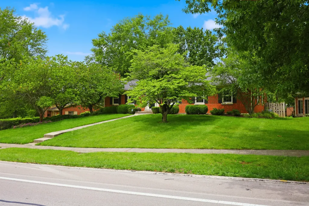 3433 Lansdowne Drive Lexington KY 40517