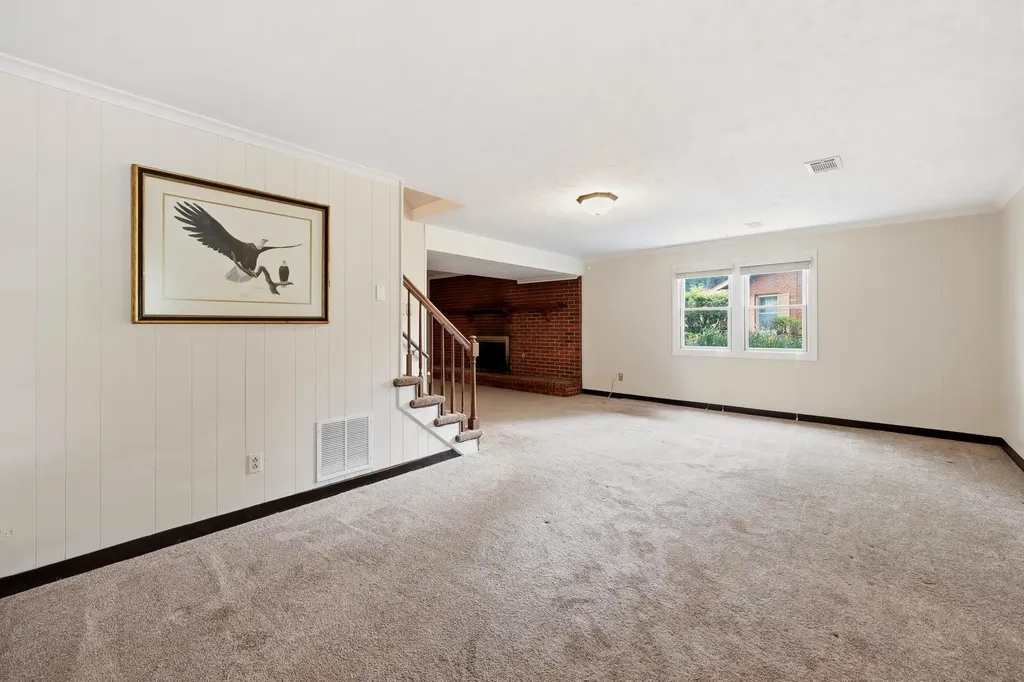 3433 Lansdowne Drive Lexington KY 40517