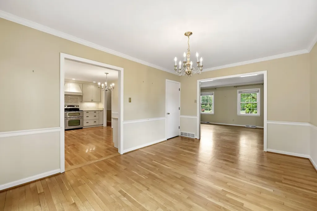 3433 Lansdowne Drive Lexington KY 40517