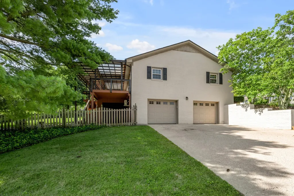 1100 Pepperhill Circle Lexington KY 40502
