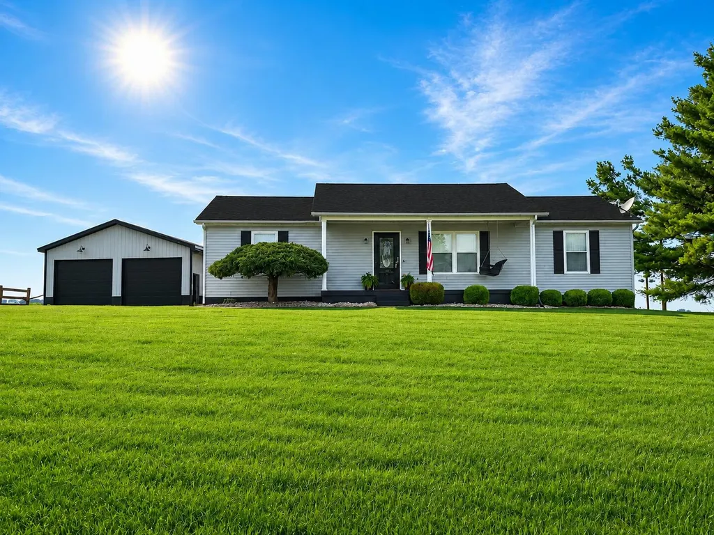 97 Kidwell Road Ewing KY 41039