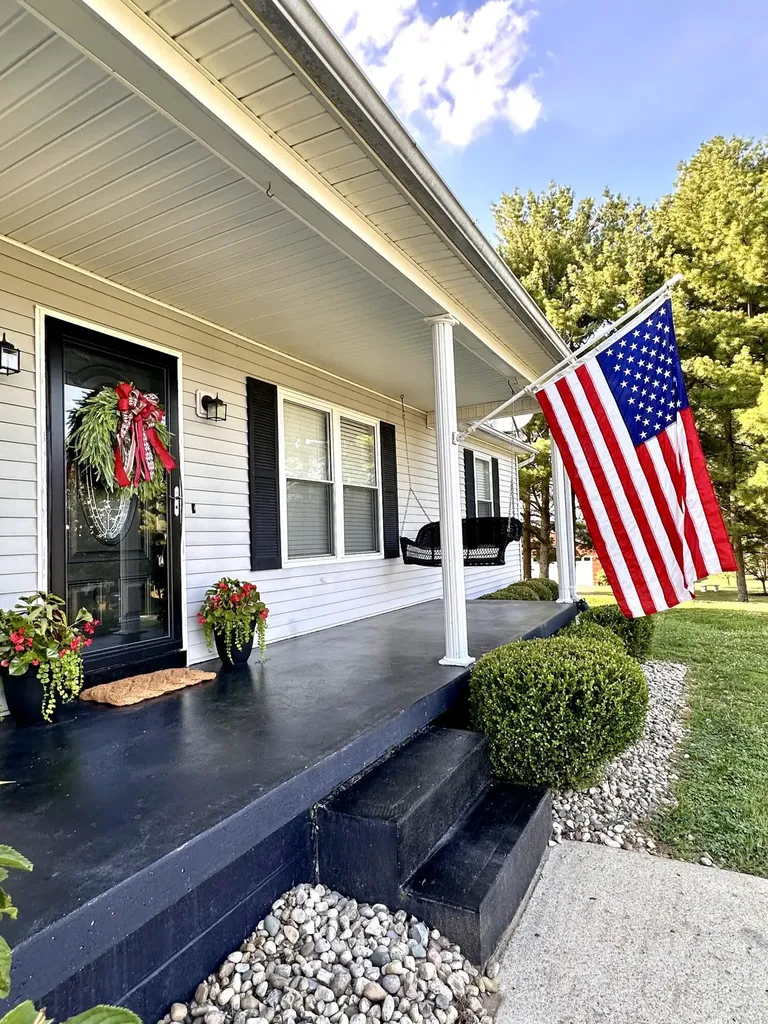 97 Kidwell Road Ewing KY 41039