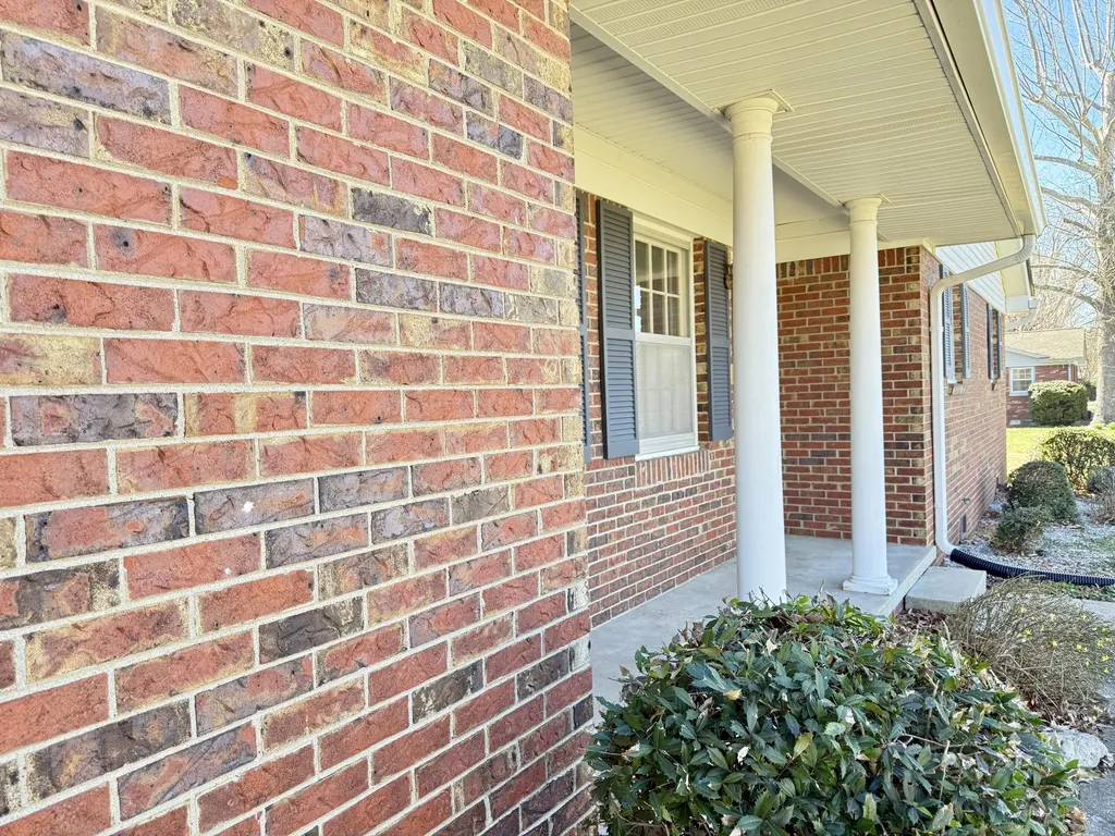 6815 Greenfield Drive Paducah KY 42003