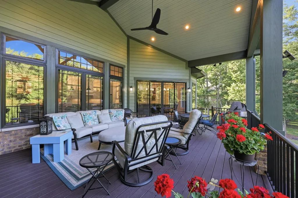202 Deerfield Circle Nicholasville KY 40356