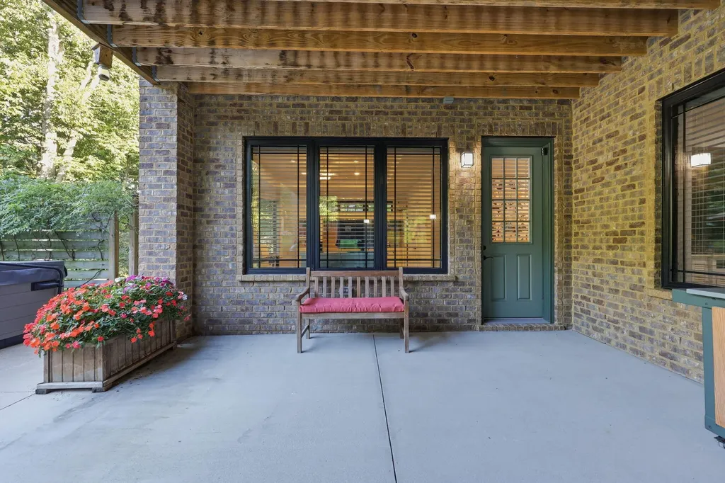 202 Deerfield Circle Nicholasville KY 40356