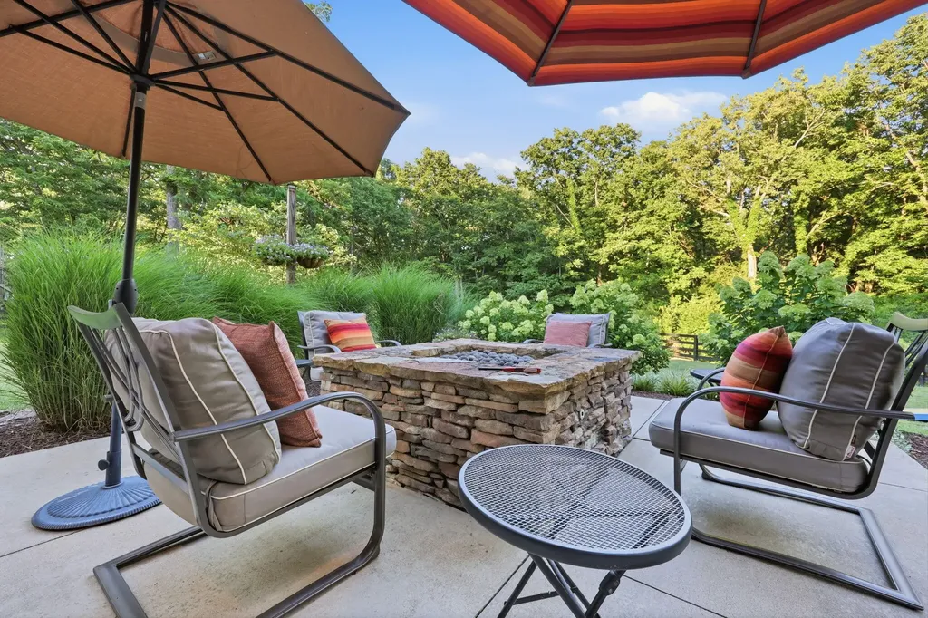 202 Deerfield Circle Nicholasville KY 40356