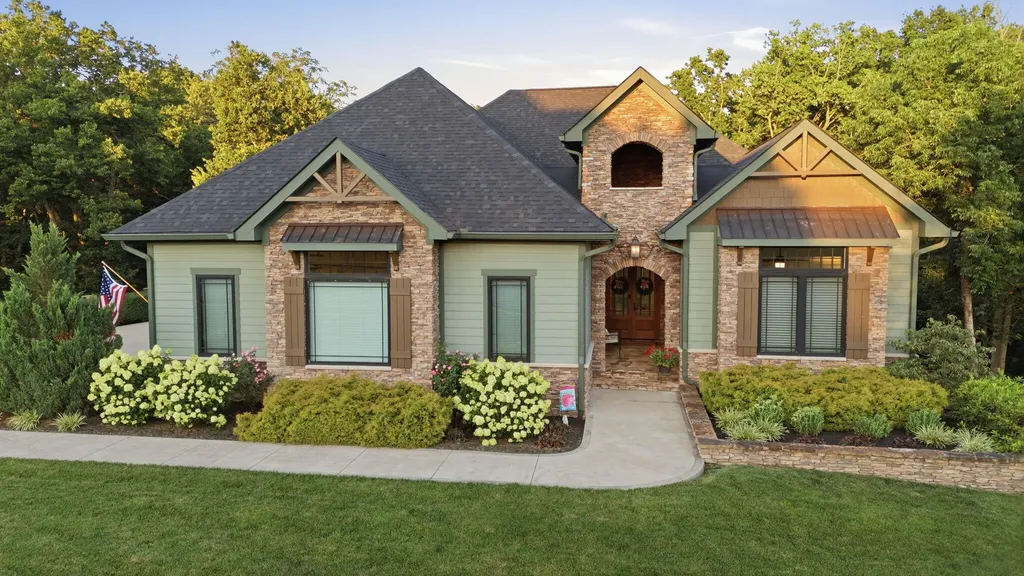 202 Deerfield Circle Nicholasville KY 40356