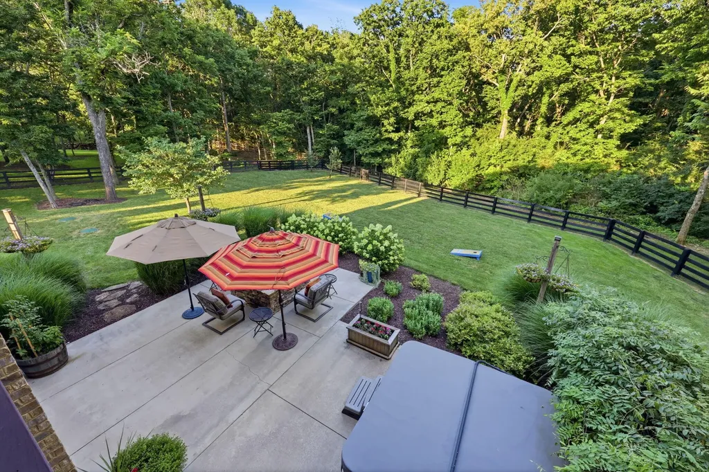 202 Deerfield Circle Nicholasville KY 40356