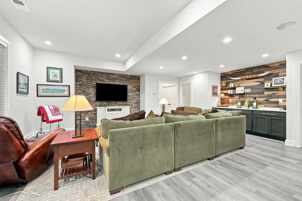 202 Deerfield Circle Nicholasville KY 40356