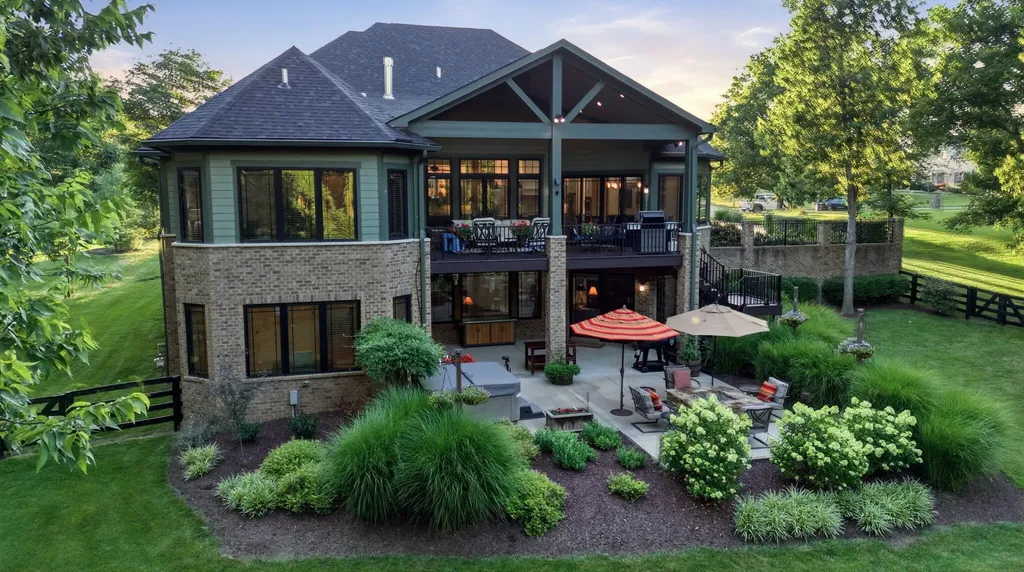 202 Deerfield Circle Nicholasville KY 40356