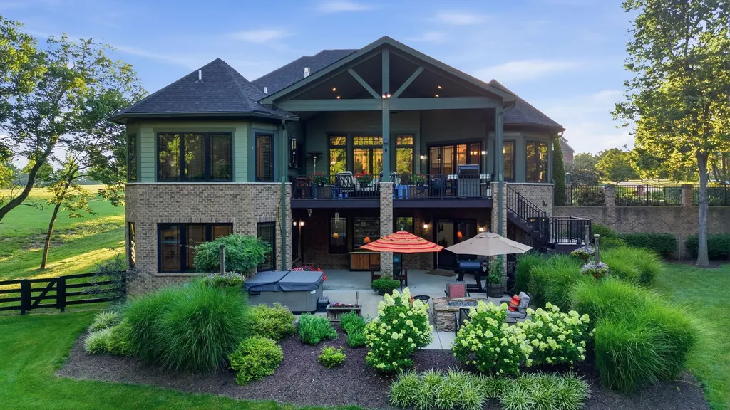202 Deerfield Circle Nicholasville KY 40356