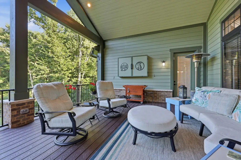 202 Deerfield Circle Nicholasville KY 40356