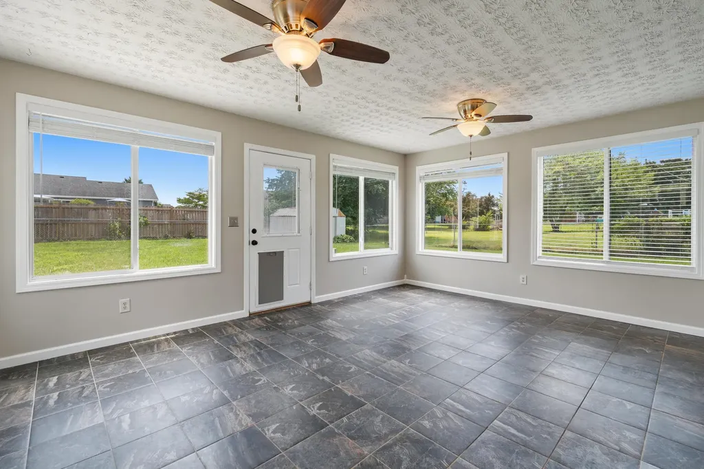129 Ferry Road Somerset KY 42503