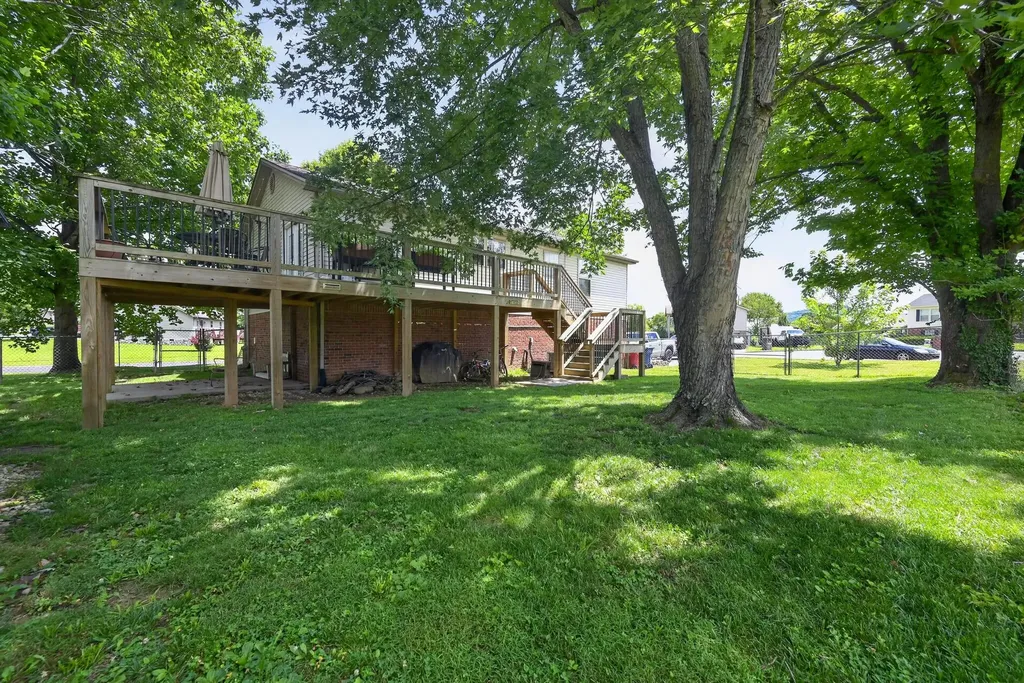 501 Scenic View Circle Berea KY 40403