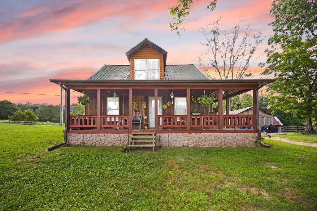 1310 Hopeful School Road Nancy KY 42544