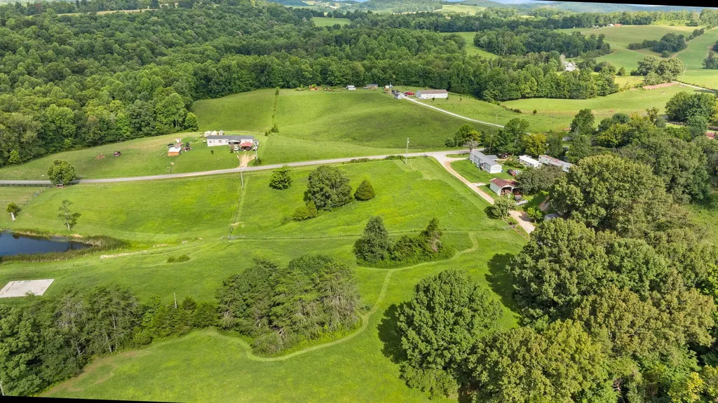 1310 Hopeful School Road Nancy KY 42544