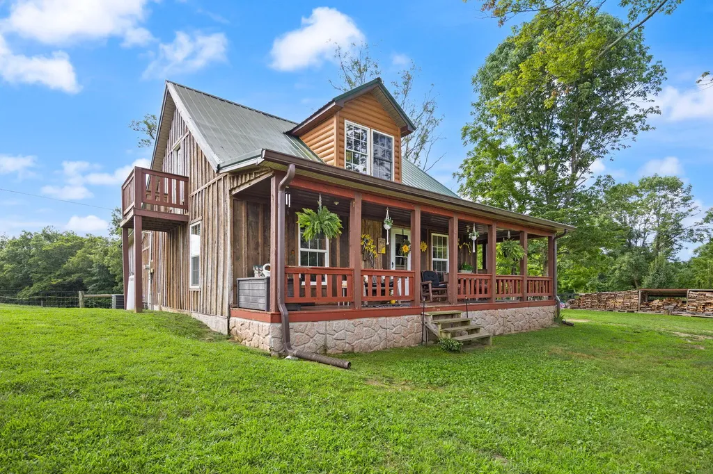 1310 Hopeful School Road Nancy KY 42544
