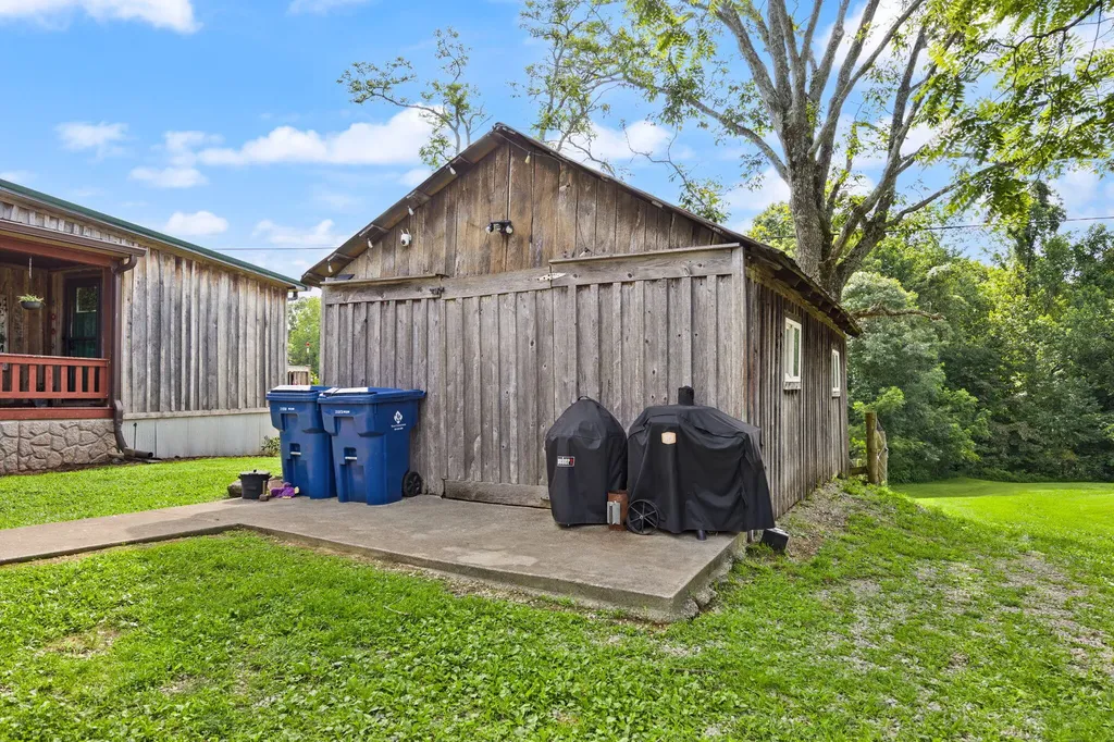 1310 Hopeful School Road Nancy KY 42544