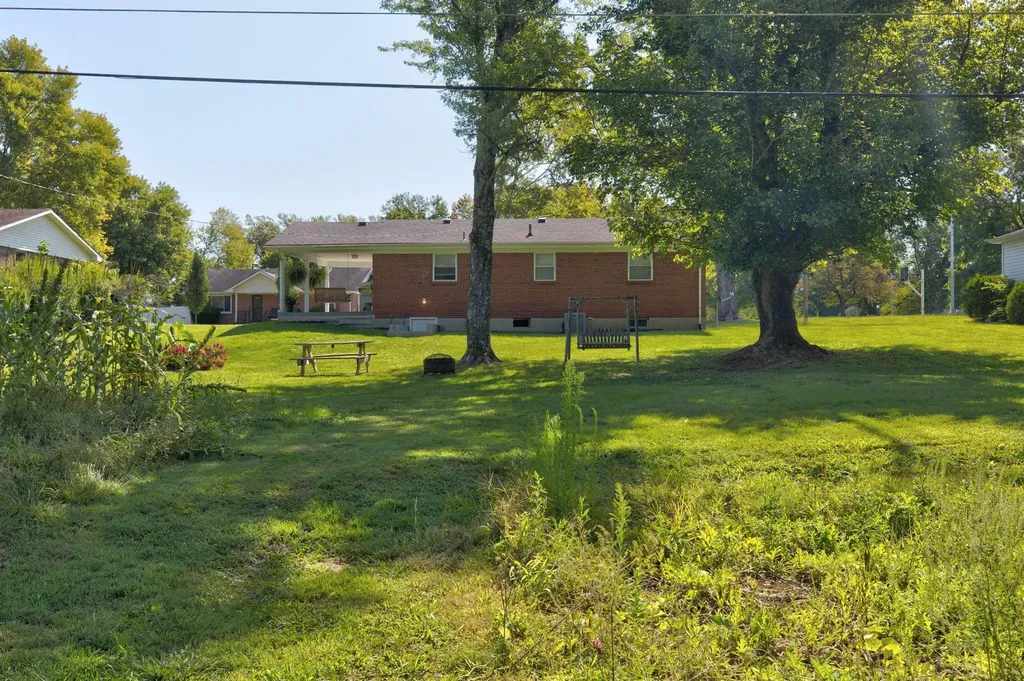 91 1st Street Clay City KY 40312