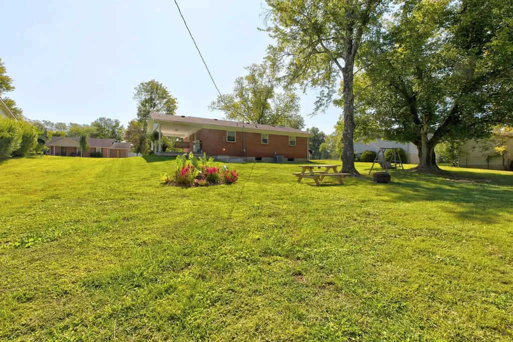 91 1st Street Clay City KY 40312