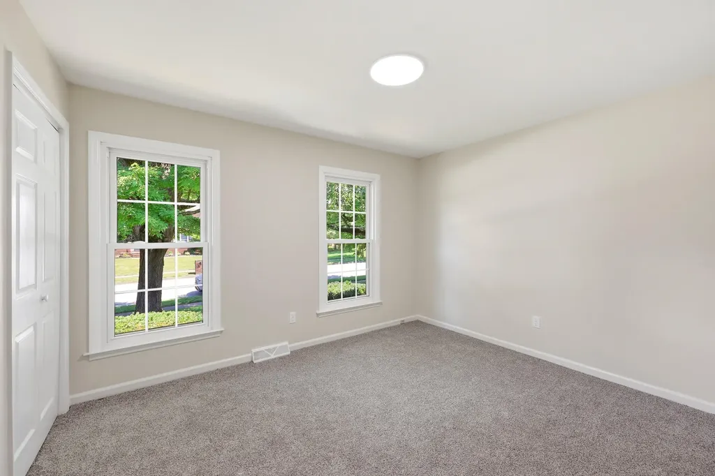 3316 Lyon Drive Lexington KY 40513