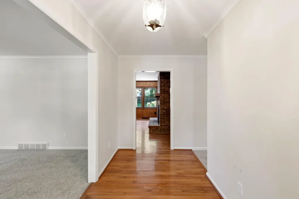 3316 Lyon Drive Lexington KY 40513
