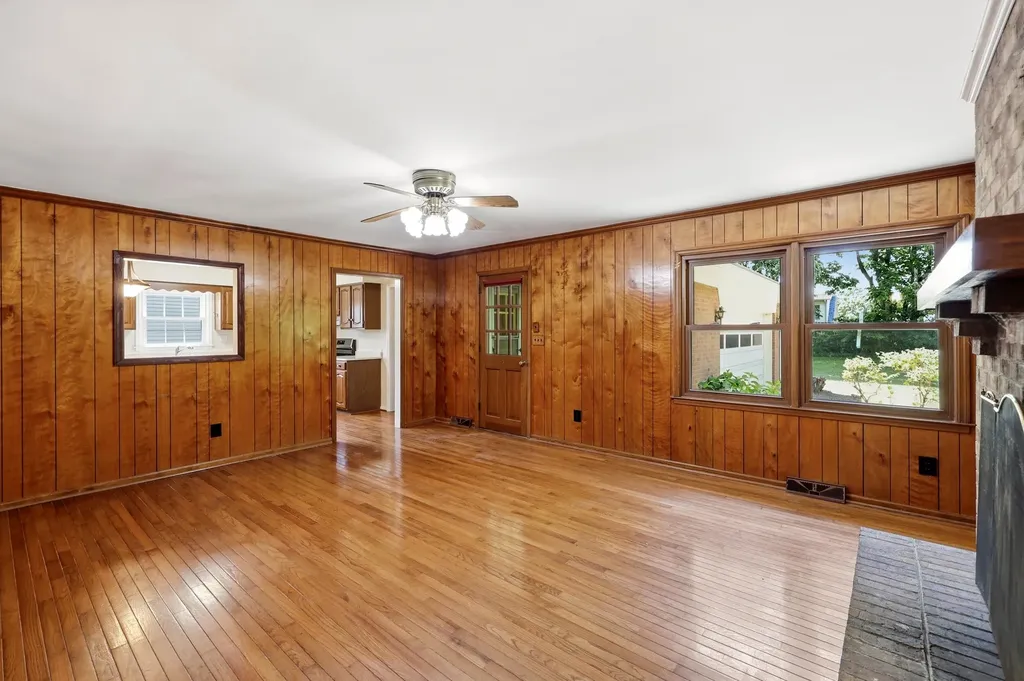 3316 Lyon Drive Lexington KY 40513