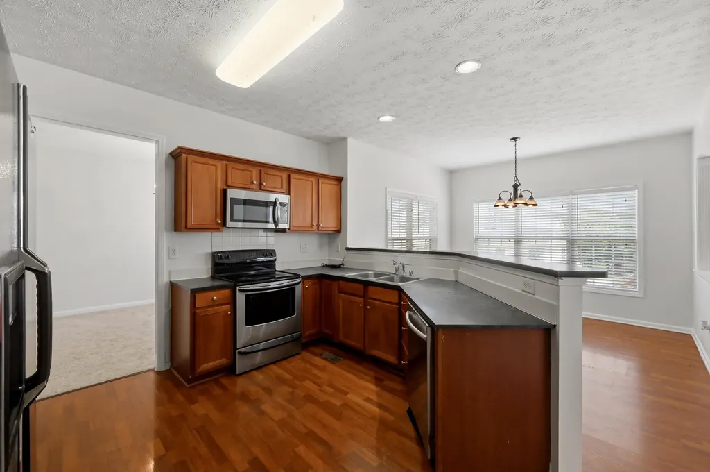 504 Thames Circle Nicholasville KY 40356