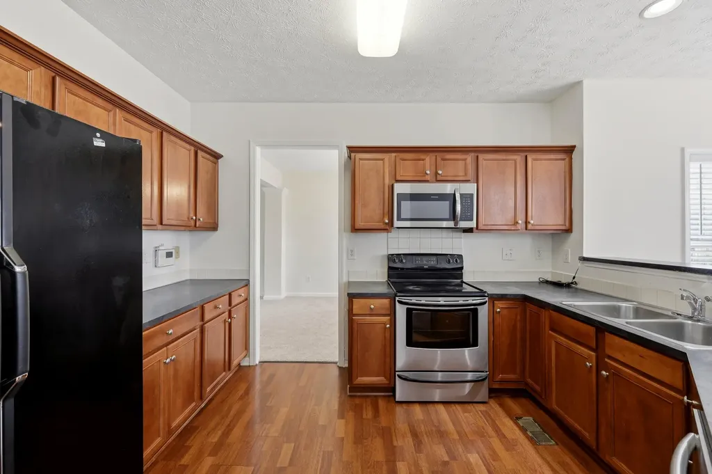 504 Thames Circle Nicholasville KY 40356