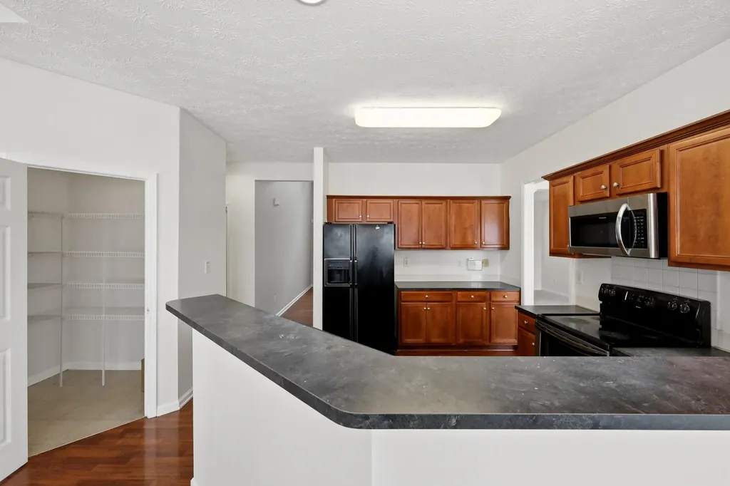 504 Thames Circle Nicholasville KY 40356